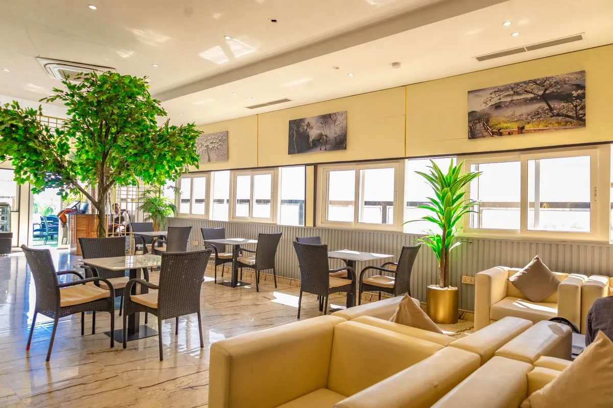 Exquisite Lounges and Dining